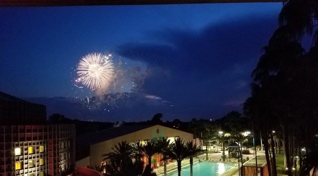 2016-09-25 19.47.26 Fireworks over Dolphin